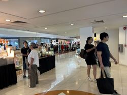 Thomson Plaza (D20), Retail #543620701
